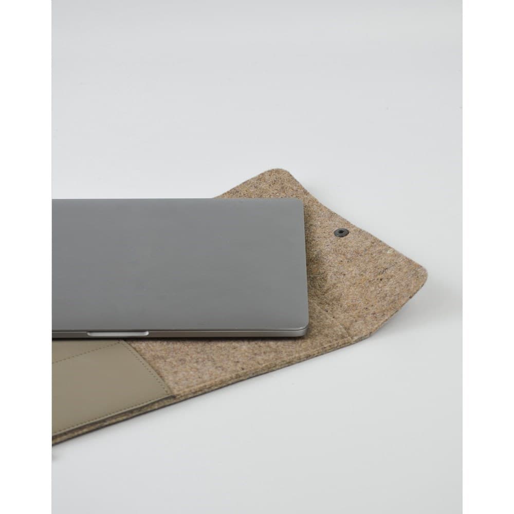 Recycled Felt & Apple Leather Laptop Sleeve Plus 14"