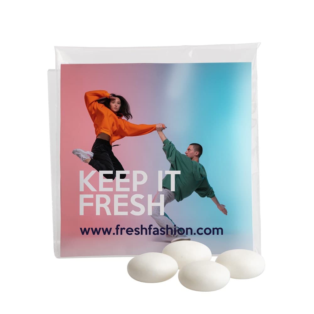 Transparant gevuld zakje snoep