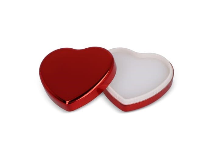 Platte metallic lippenbalsem in hartvorm